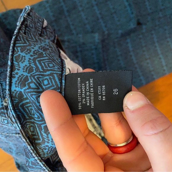 Blue patterned jeans - Picture 2 of 3